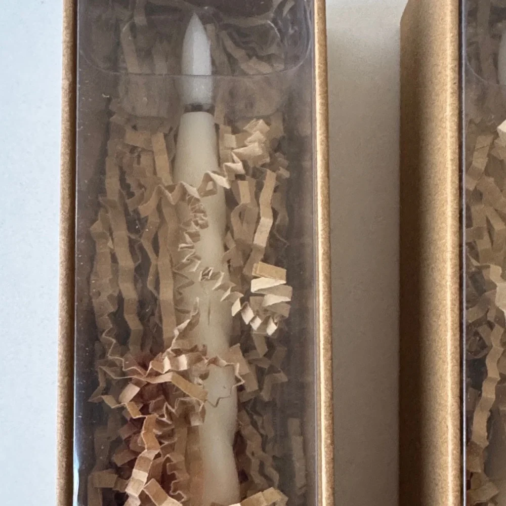 Bundle of two Pottery Barn Cream Spiral Candles - Picture 6 of 7